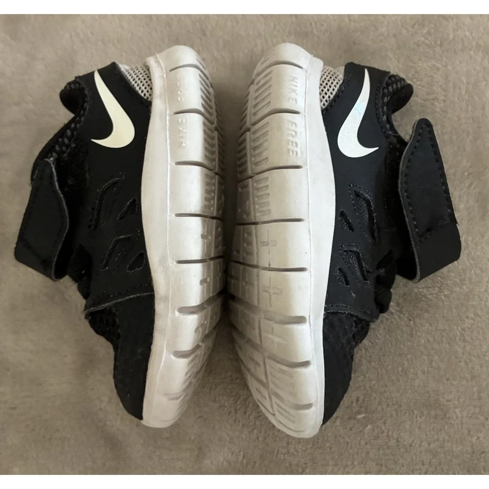 Nike Sneakers Kids 4C Black Free 5.0 Baby Toddler‎ Tennis Shoes Hook & Loop